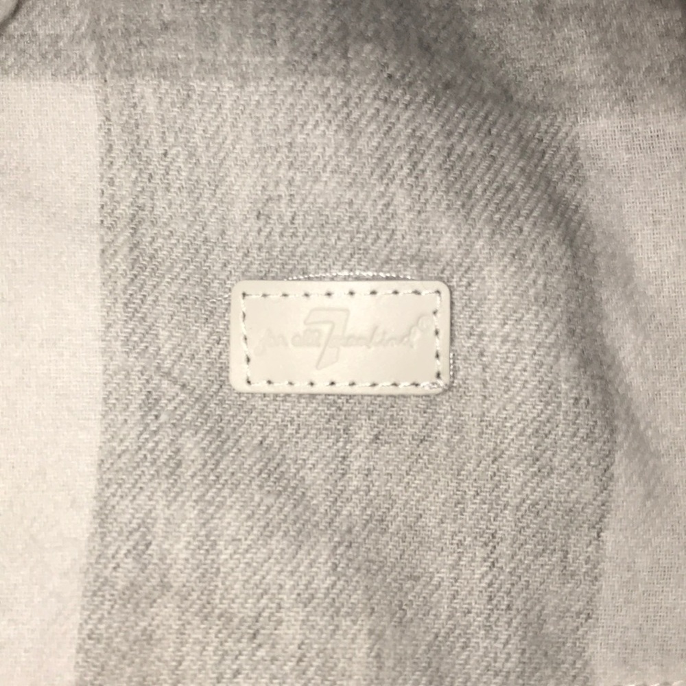 Flannel - Picture 3 of 5